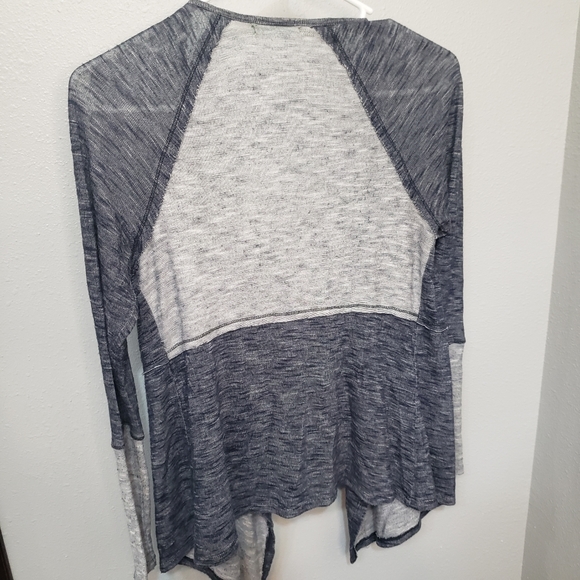 Maurices grey light cardigan - Picture 4 of 5